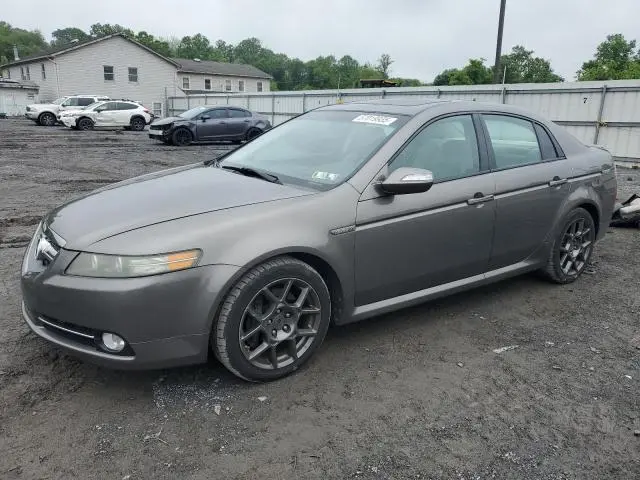 19UUA765X8A052687