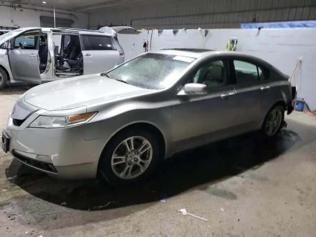 19UUA8F23BA006802