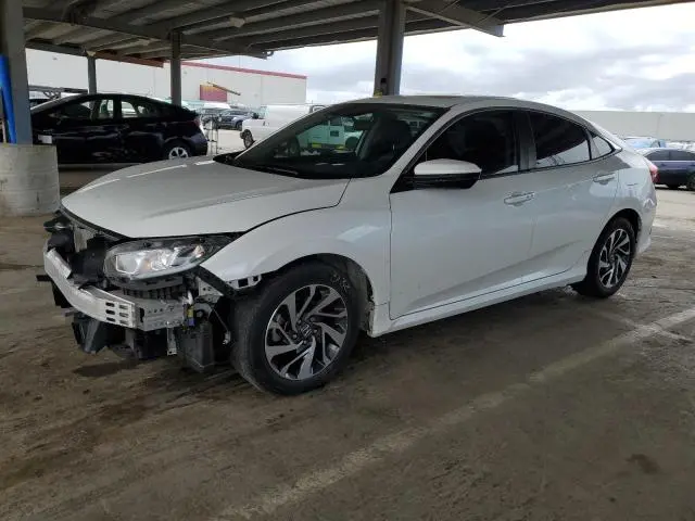 19XFC2F89JE203746