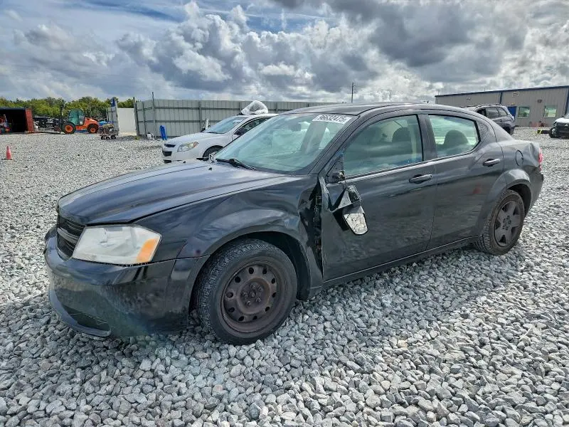 1B3LC46K28N200608