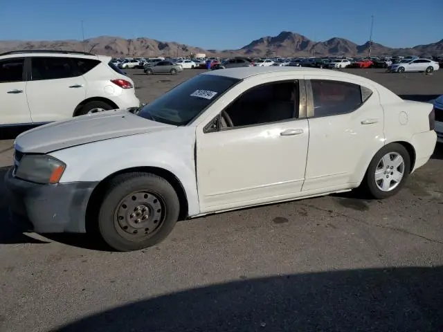 1B3LC46KX8N175988