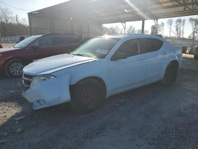 1B3LC46RX8N193551