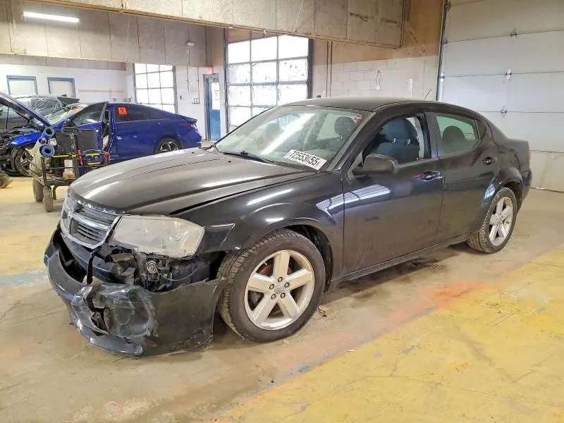 1B3LC56RX8N605764