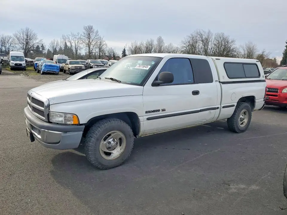 1B7HC13Y4XJ551408