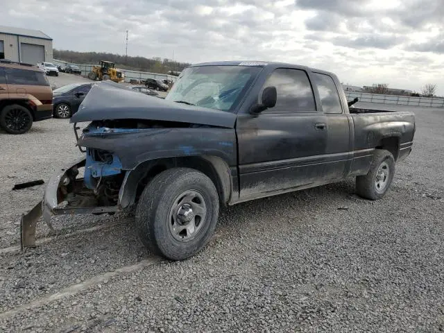1B7HC13Z2YJ148554