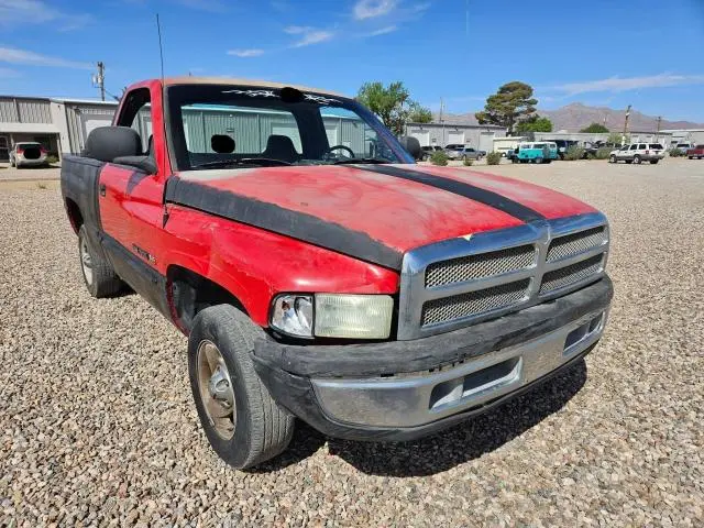 1B7HC16YX1S176590