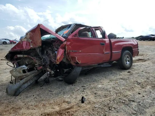 1B7HF13Y2WJ201894