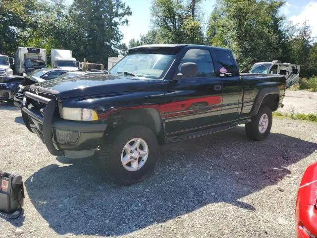 1B7HF13Z1WJ128672