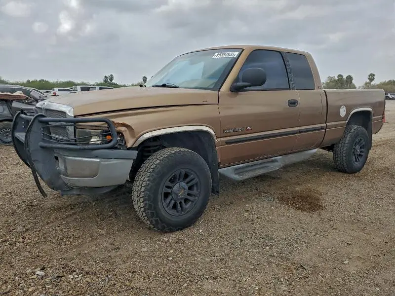 1B7HF13Z9YJ147019