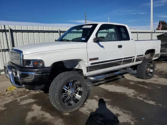 1B7KF2365XJ579056
