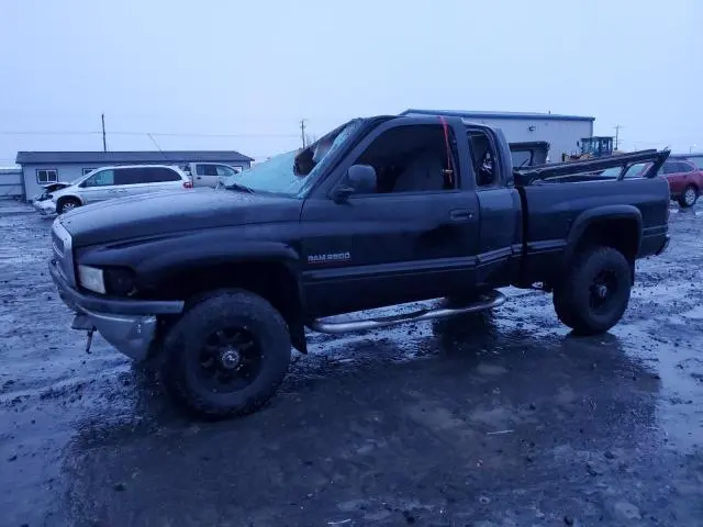 1B7KF2367XJ653030