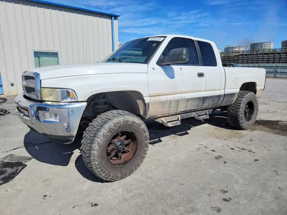 1B7KF23W1XJ637647