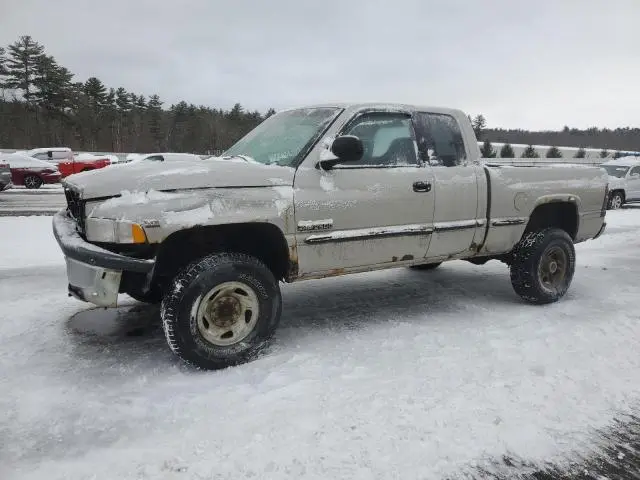 1B7KF23ZXWJ157552