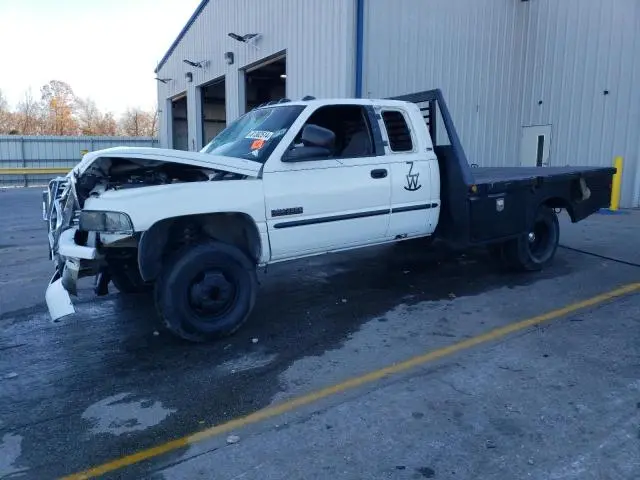 1B7MF3368XJ523868