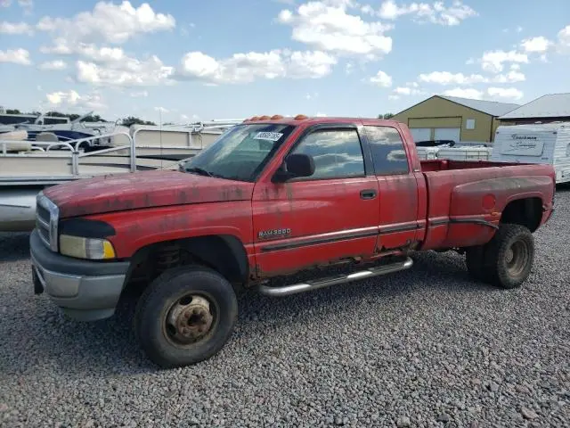 1B7MF3368XJ532943