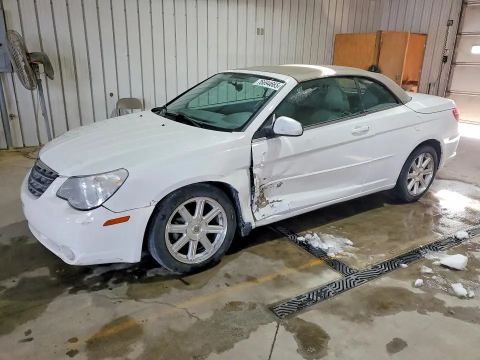 1C3LC55R88N620011