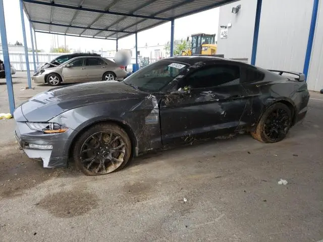 1FA6P8TH3K5135569