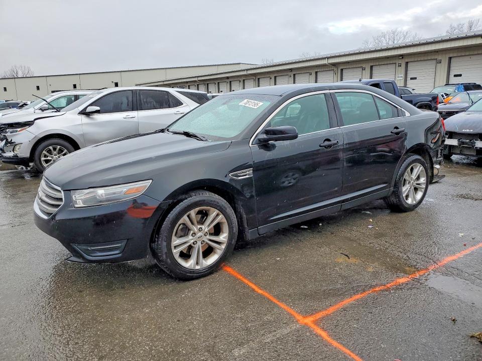 1FAHP2E80DG190555
