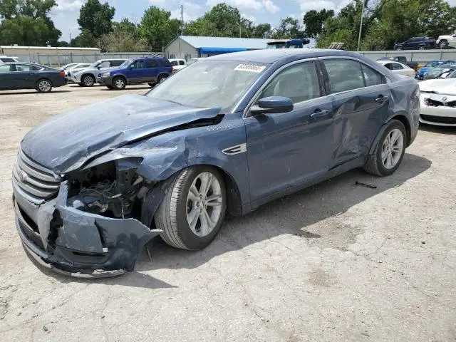 1FAHP2E81KG102772