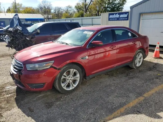 1FAHP2E82FG100647