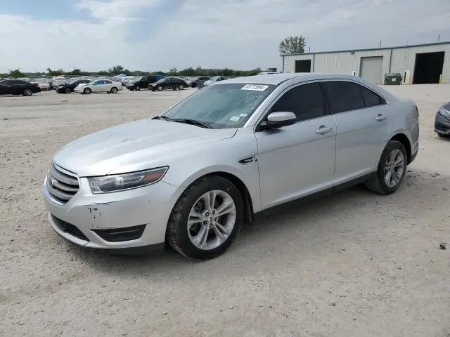 1FAHP2E82HG136809