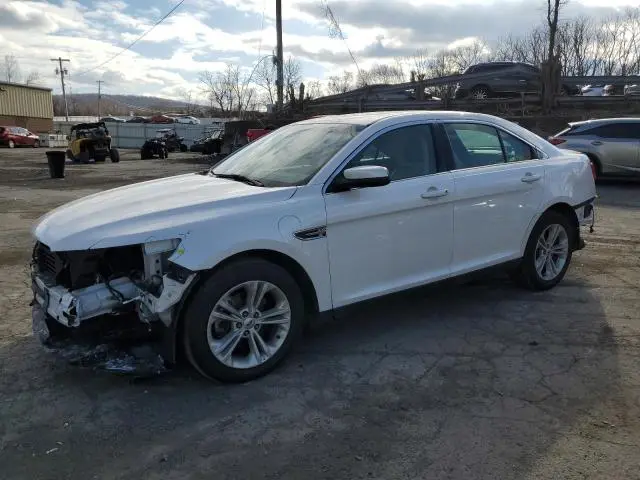 1FAHP2E82KG100142