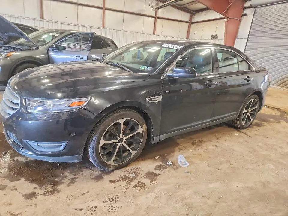 1FAHP2E83EG136040