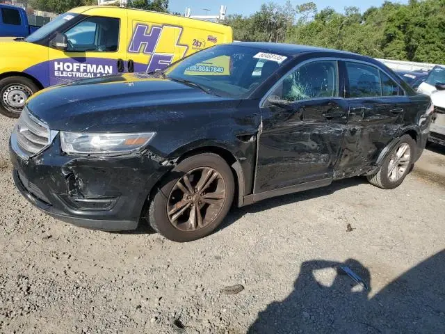 1FAHP2E83FG196126