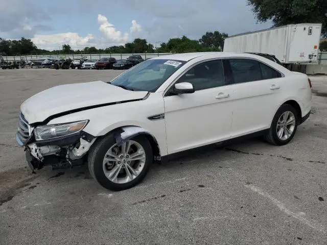 1FAHP2E84JG142102