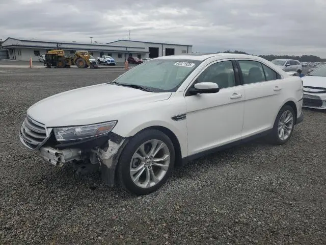 1FAHP2E85DG200710