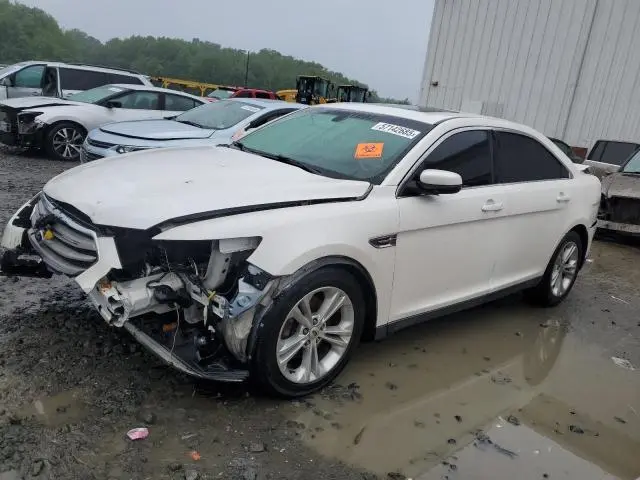 1FAHP2E85DG205809