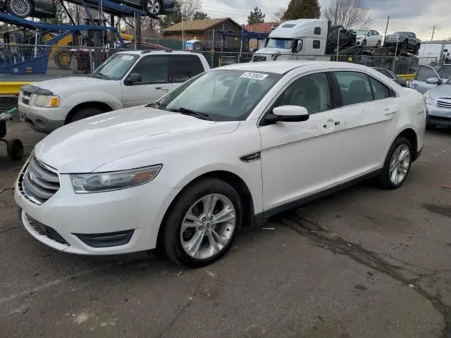1FAHP2E85EG102052