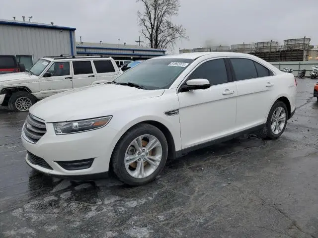 1FAHP2E85KG102743