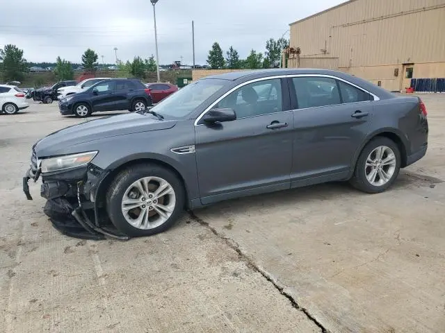 1FAHP2E86FG181135