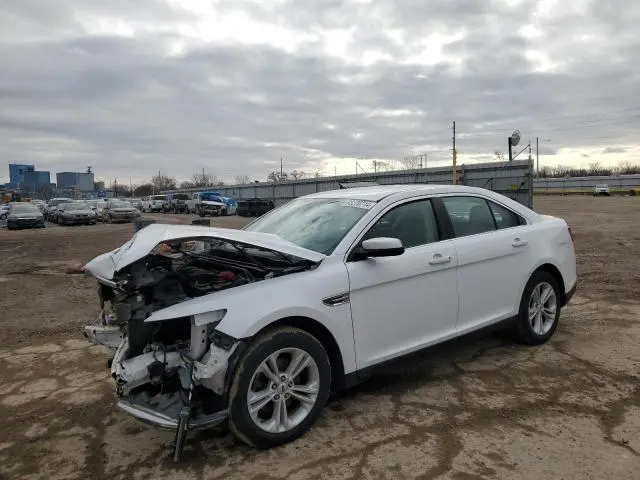 1FAHP2E89HG135219