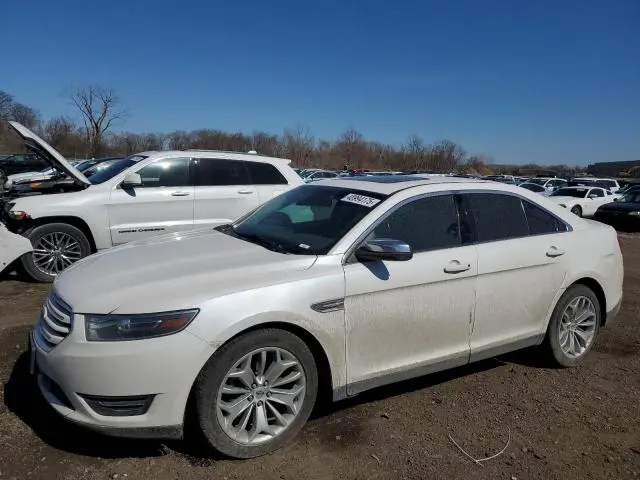 1FAHP2F89KG118104