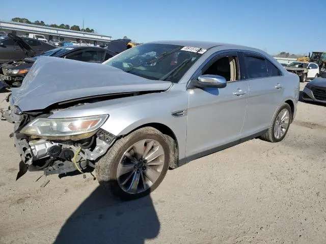 1FAHP2FW8CG103500