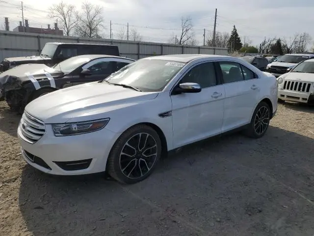 1FAHP2J82HG115903