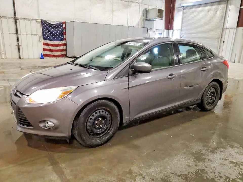 1FAHP3F28CL135079