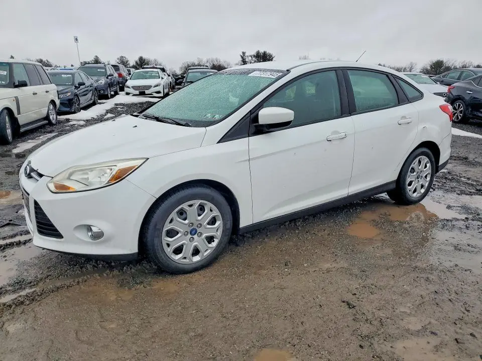 1FAHP3F2XCL177589