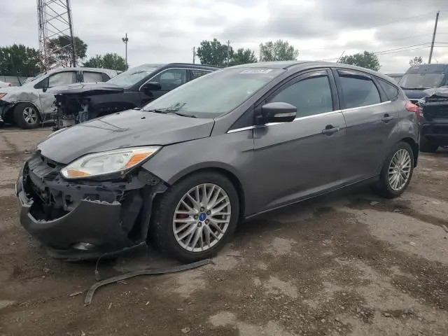 1FAHP3M28CL210639