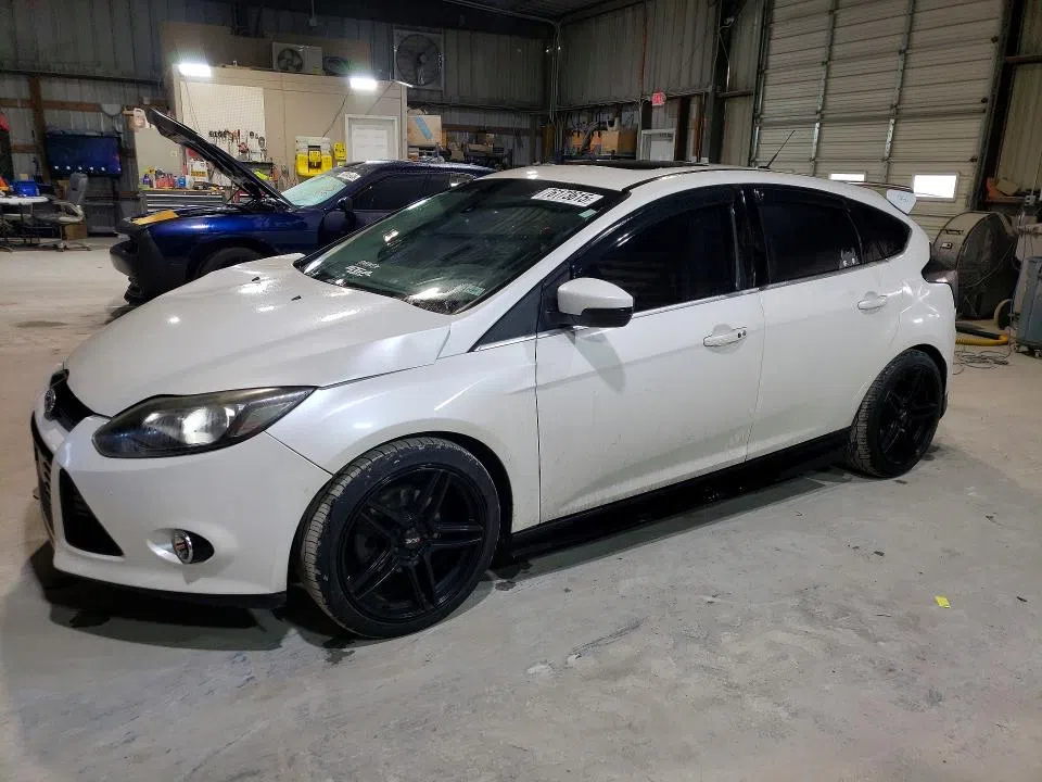 1FAHP3N24CL330064