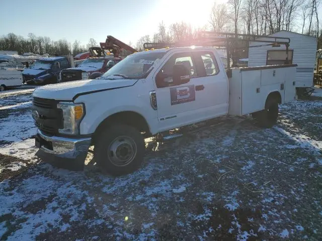 1FD8X3HT2HEC16909
