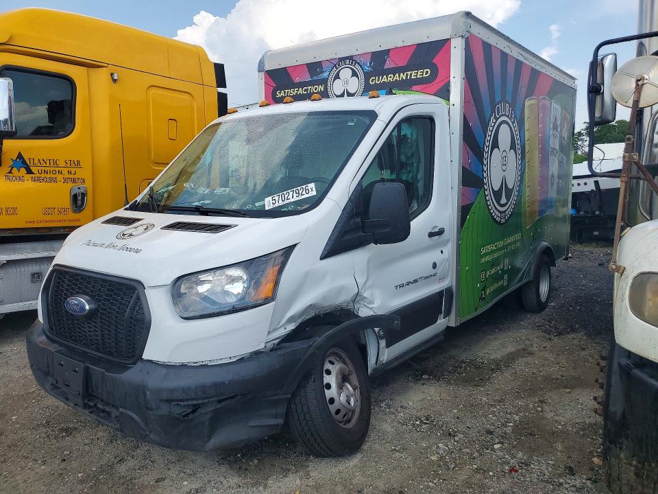1FDBF6P83NKA75689