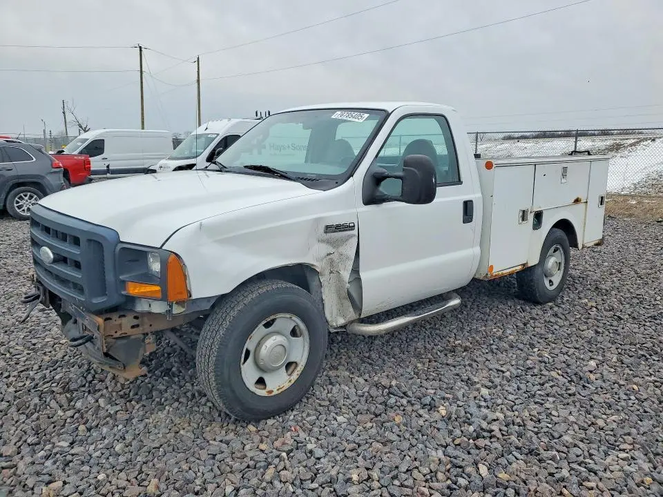 1FDNF20517EA83524