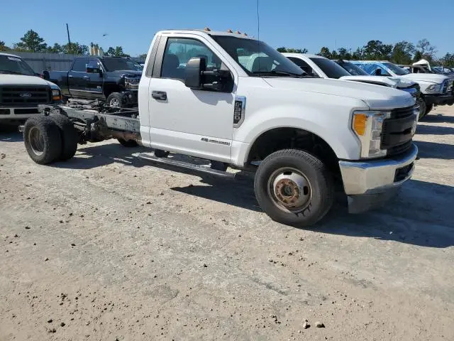 1FDRF3HT3HEB14963