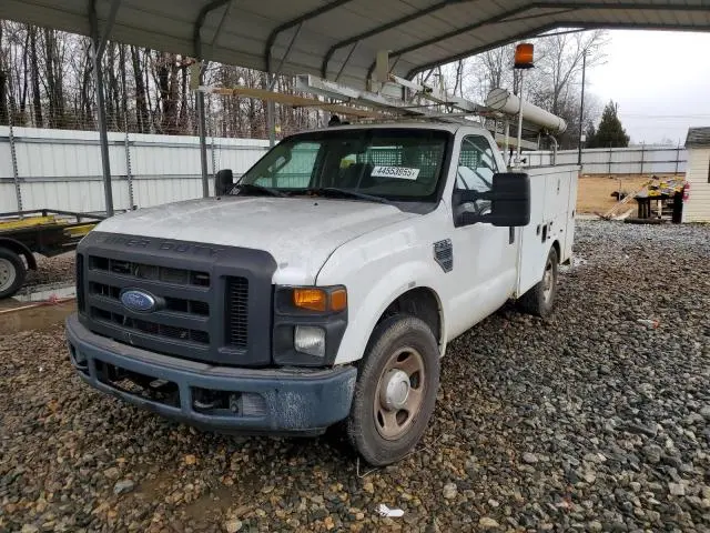 1FDWF305X8EC54492