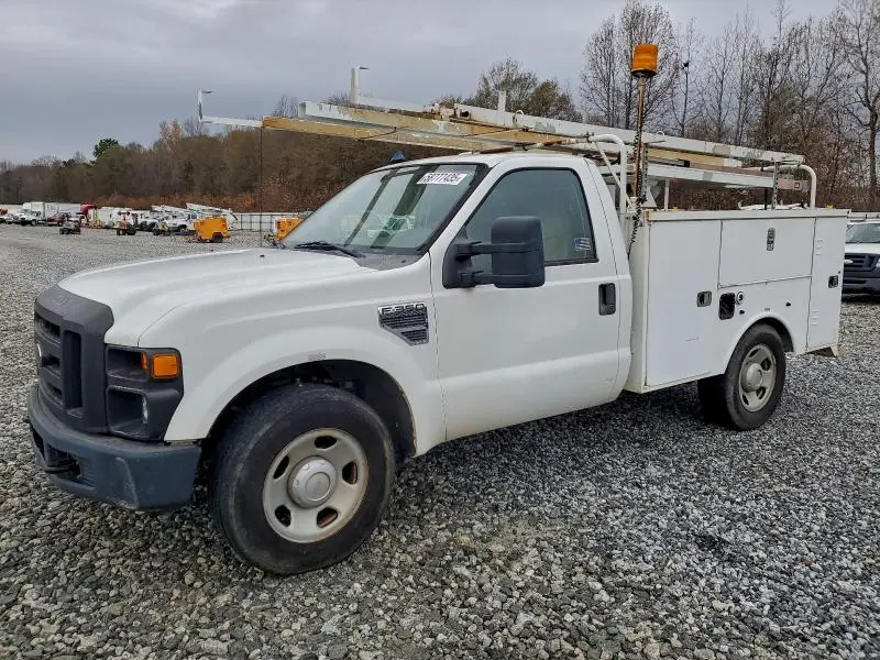 1FDWF305X8EC54606