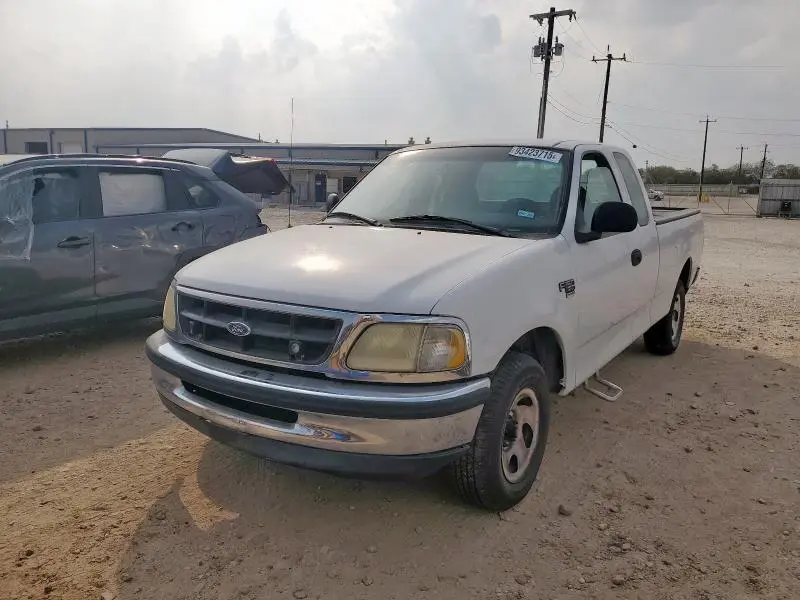 1FTRX17L5WNB36998