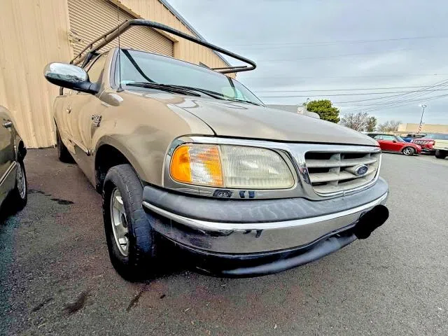1FTRX17L81NA76272